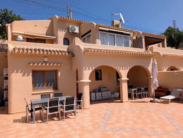 4 soveværelse Semi-Rækkehus til salg i Benimeit - Tabaira, Teulada-Moraira med swimmingpool - € 445.000 (Ref: 9161583)