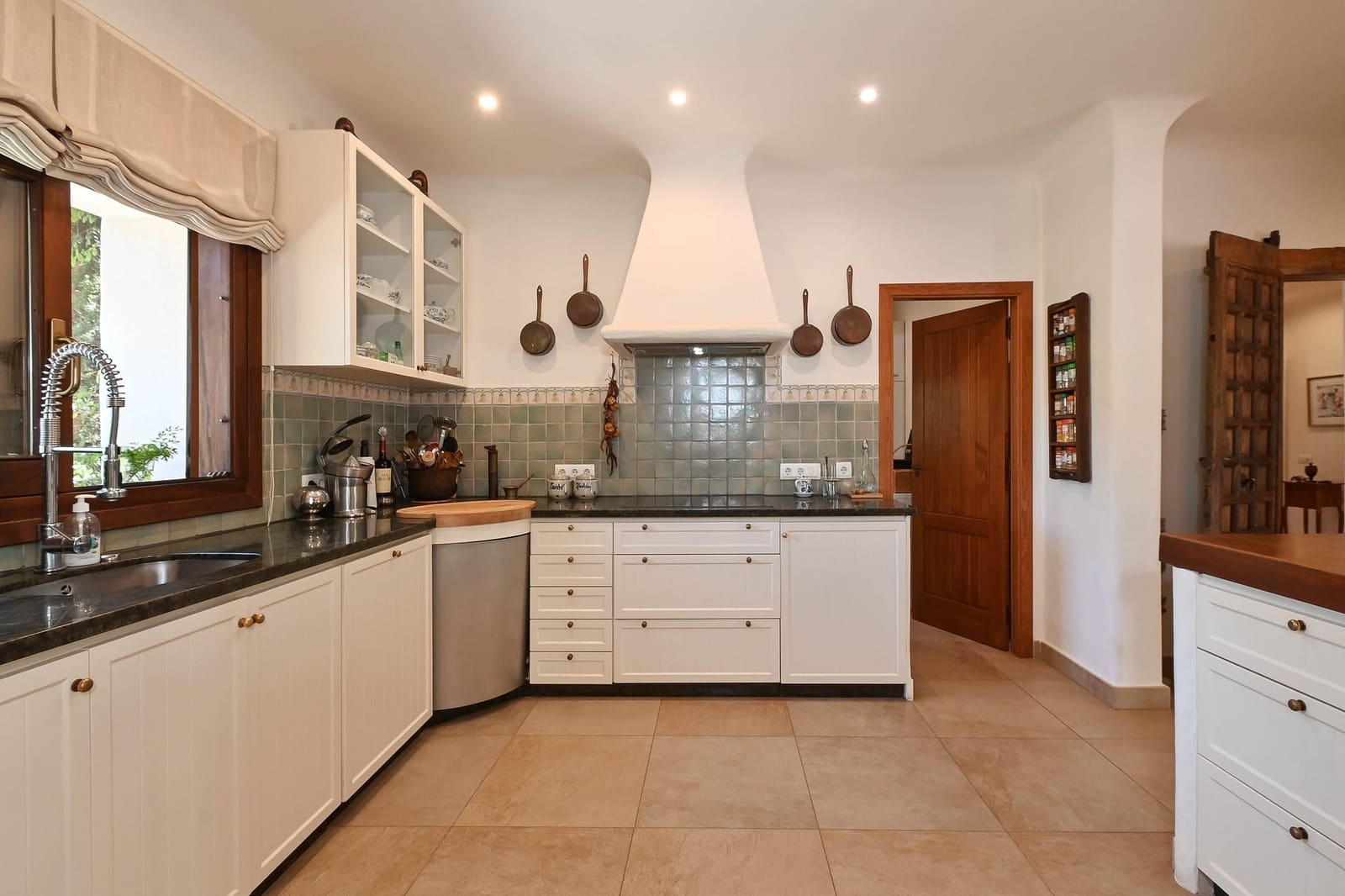 4 makuuhuone Huvila myytävänä paikassa Javea / Xabia - 1 790 000 € (Ref: 9180306)