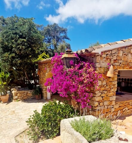 4 bedroom Finca/Country House for sale in Benissa with pool - € 1,295,000 (Ref: 9205318)