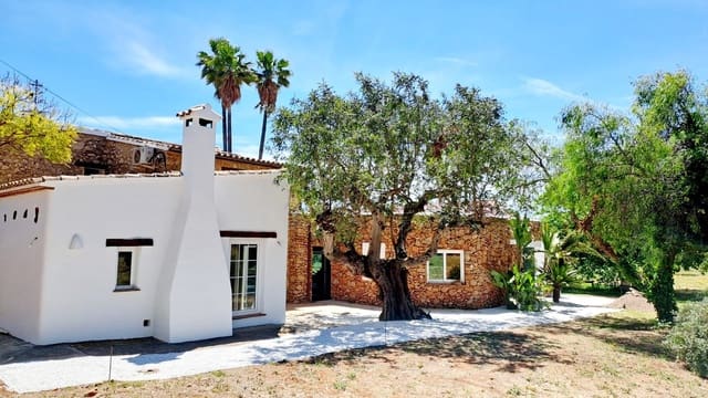 4 bedroom Finca/Country House for sale in Benissa with pool - € 1,295,000 (Ref: 9205318)