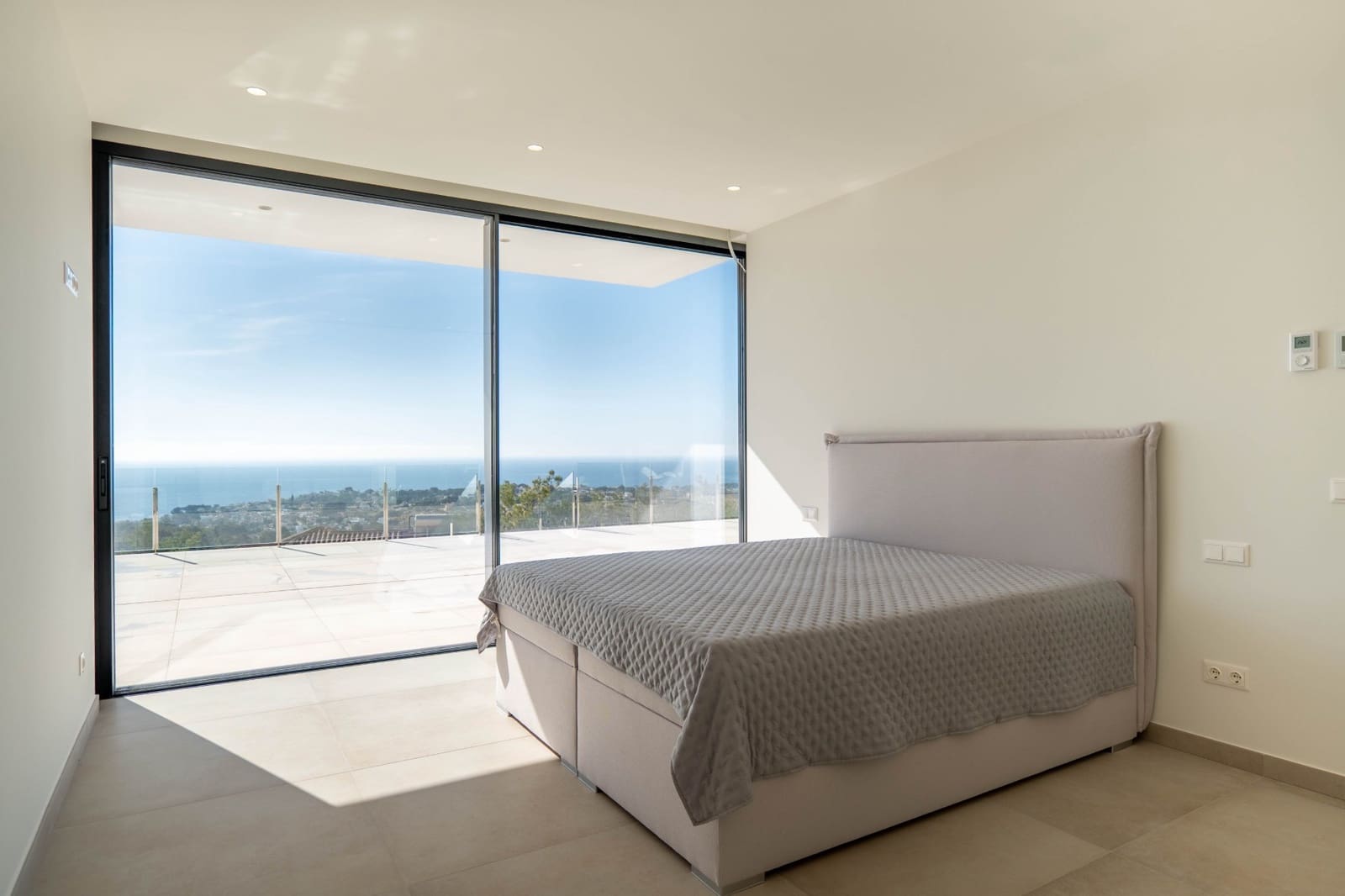 4 makuuhuone Huvila myytävänä paikassa Benissa mukana uima-altaan - 2 900 000 € (Ref: 9207535)