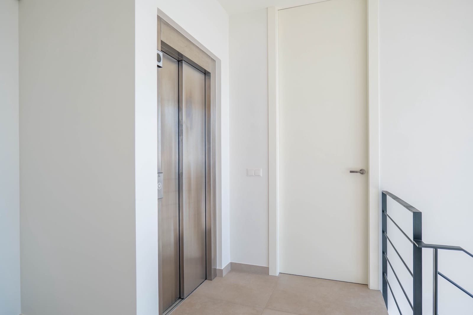 4 makuuhuone Huvila myytävänä paikassa Benissa mukana uima-altaan - 2 900 000 € (Ref: 9207535)