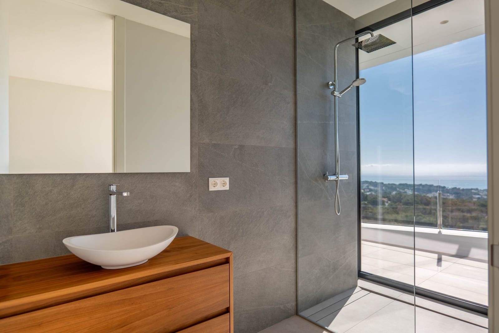 4 makuuhuone Huvila myytävänä paikassa Benissa mukana uima-altaan - 2 900 000 € (Ref: 9207535)