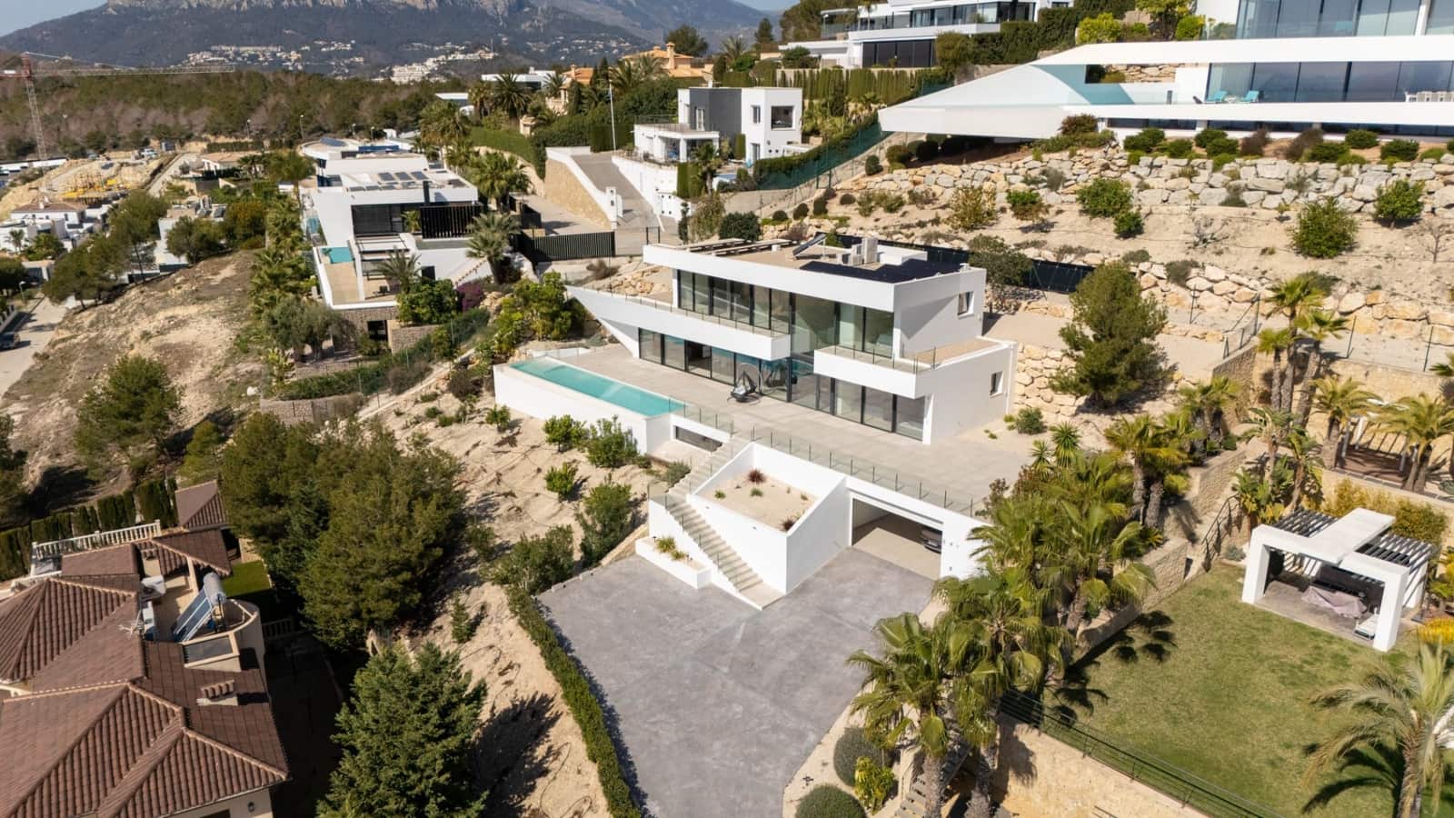 4 makuuhuone Huvila myytävänä paikassa Benissa mukana uima-altaan - 2 900 000 € (Ref: 9207535)