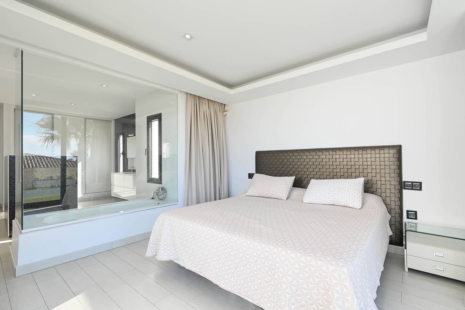 5 bedroom Villa for sale in Altea - € 2,700,000 (Ref: 9253938)