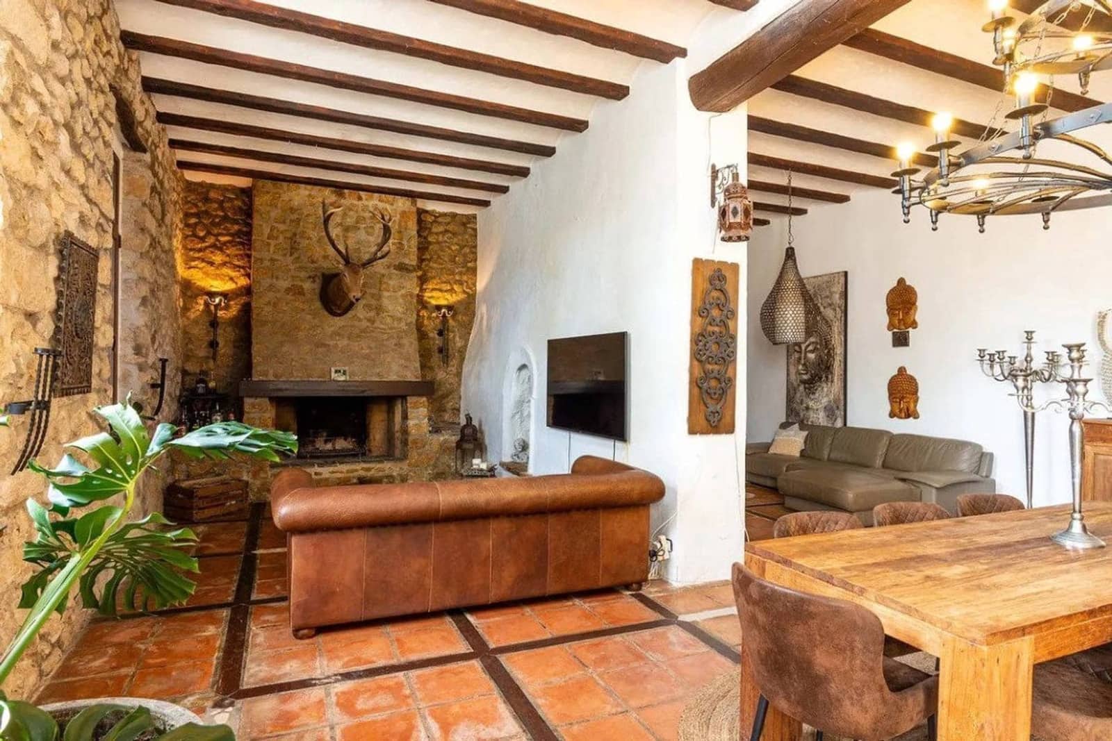 6 bedroom Finca/Country House for sale in Jalon / Xalo - € 1,050,000 (Ref: 9263031)