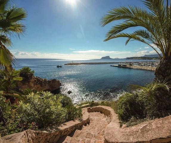 5 bedroom Villa for sale in Moraira, Teulada-Moraira with pool - € 3,485,000 (Ref: 9314505)