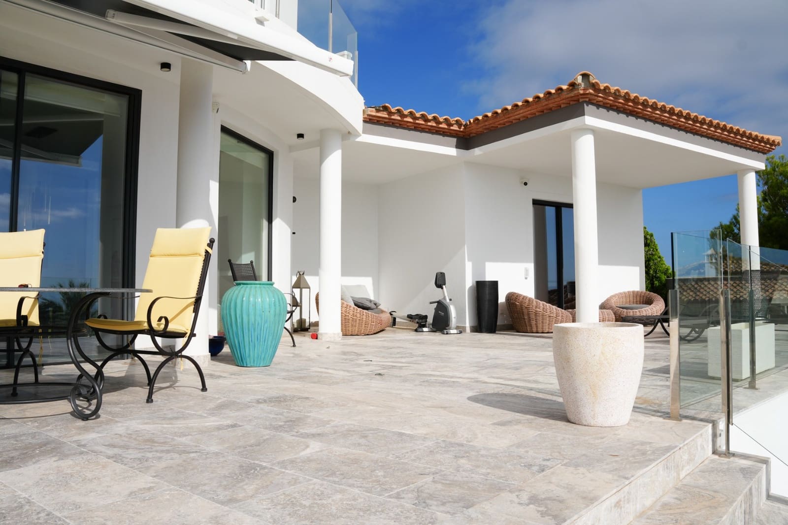 4 makuuhuone Huvila myytävänä paikassa Altea mukana uima-altaan 
autotalli - 2 200 000 € (Ref: 9325531)