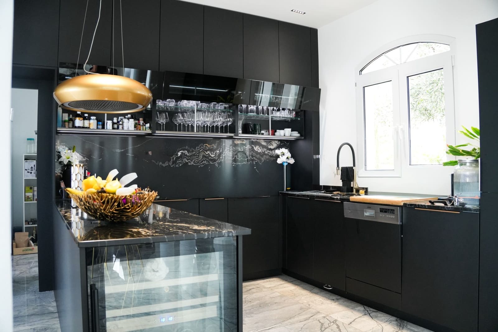 4 makuuhuone Huvila myytävänä paikassa Altea mukana uima-altaan 
autotalli - 2 200 000 € (Ref: 9325531)