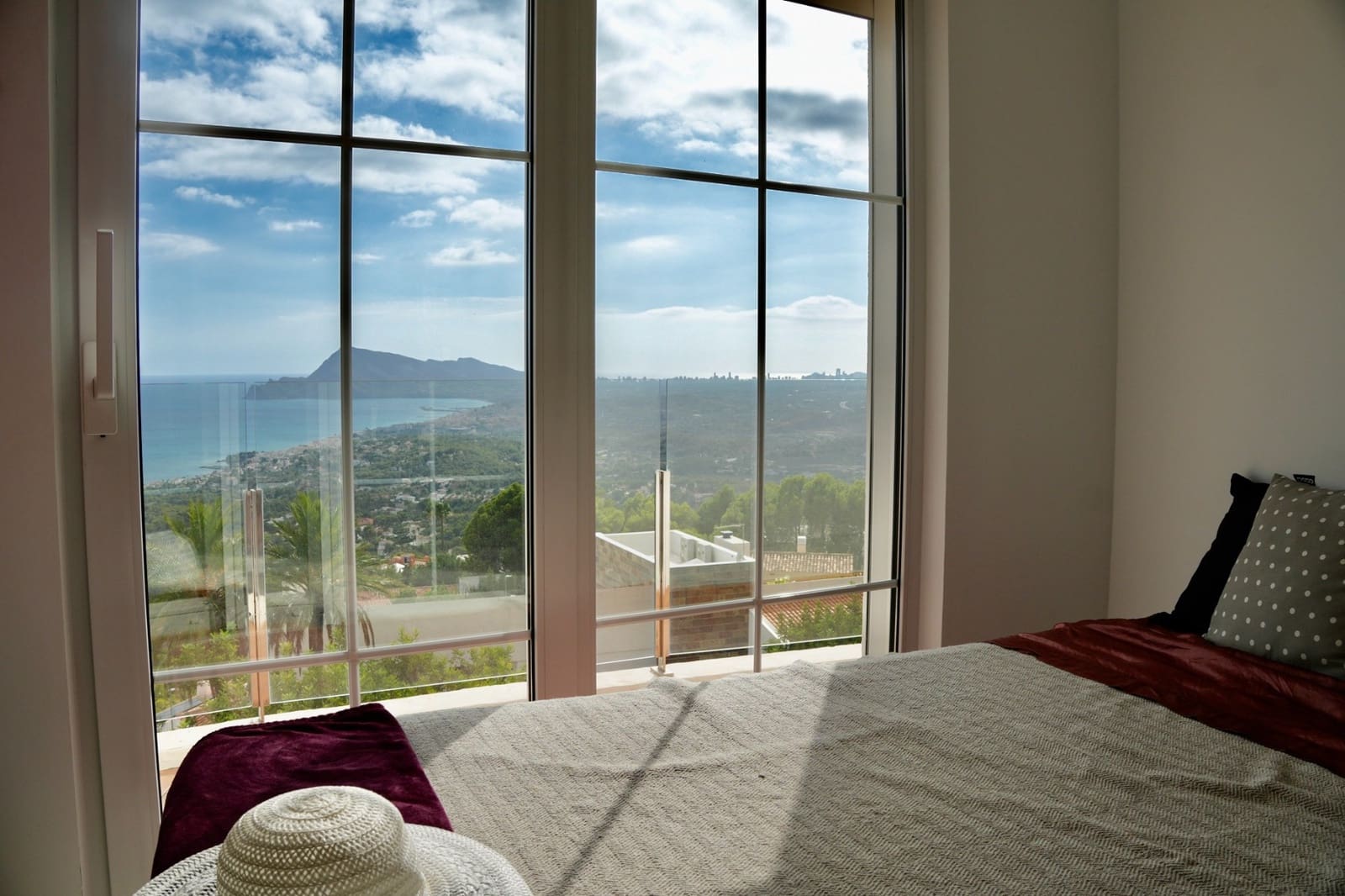 4 makuuhuone Huvila myytävänä paikassa Altea mukana uima-altaan 
autotalli - 2 200 000 € (Ref: 9325531)