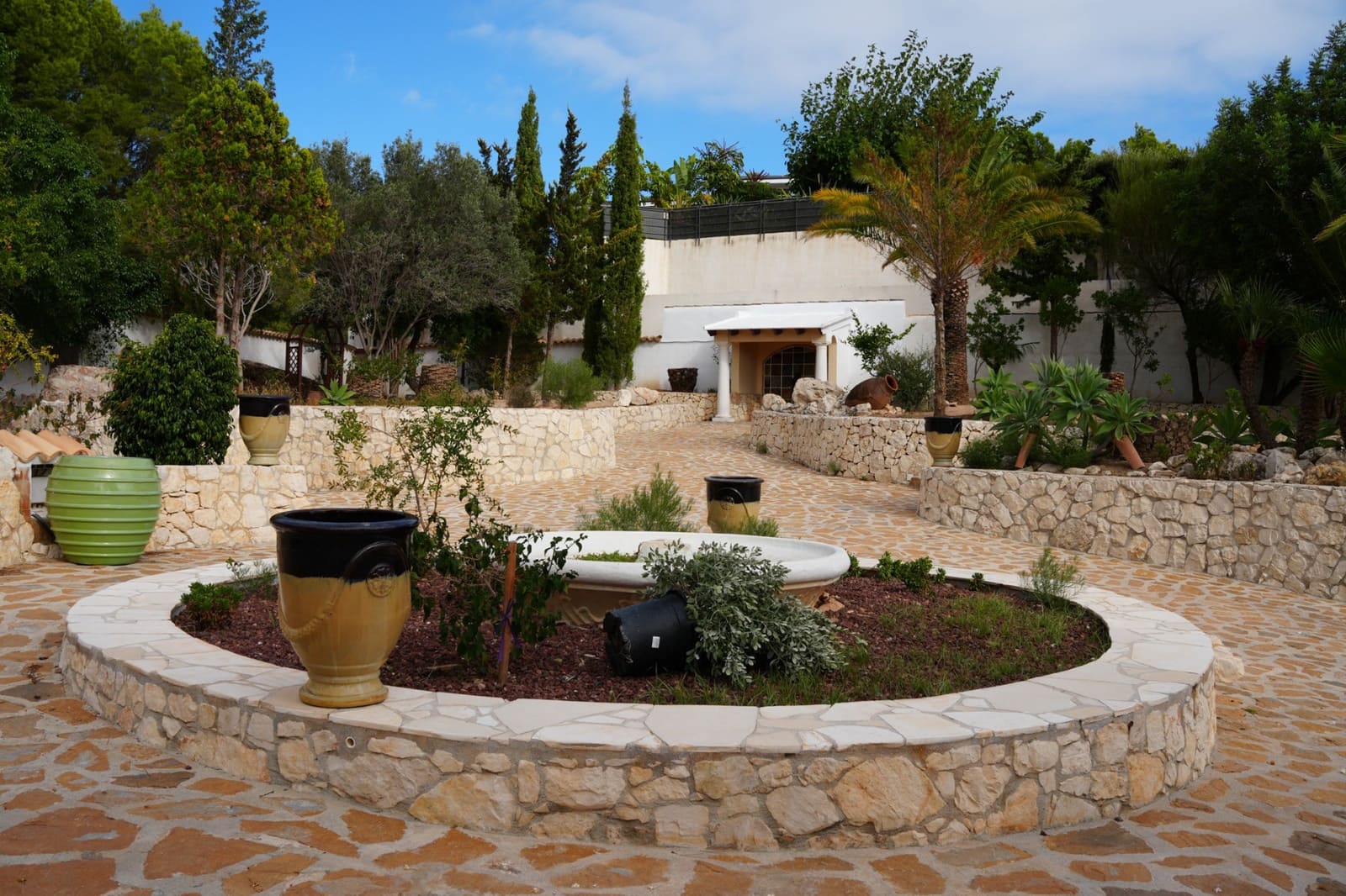 4 bedroom Villa for sale in Altea with pool garage - € 1,600,000 (Ref: 9329579)