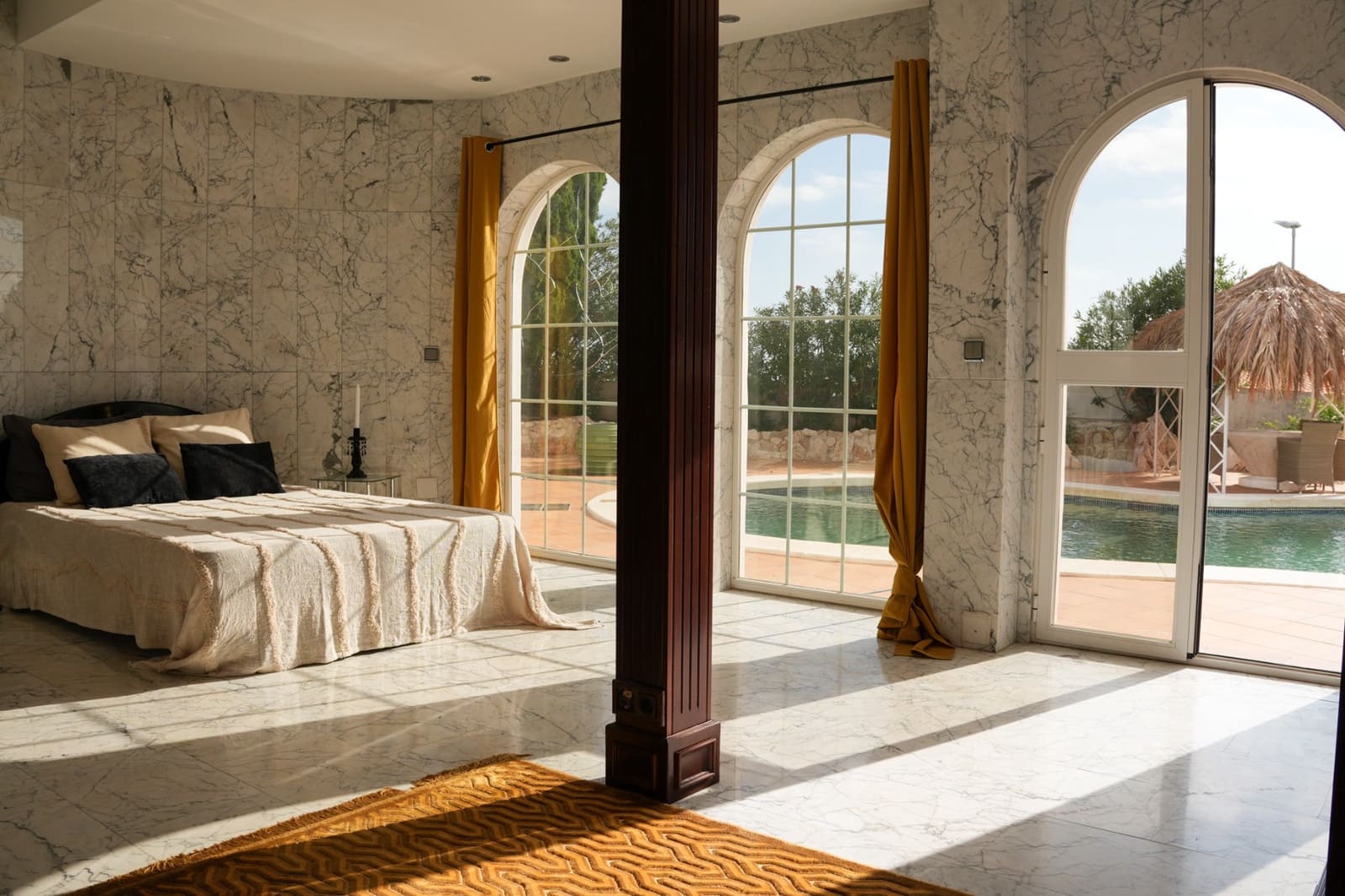 4 bedroom Villa for sale in Altea with pool garage - € 1,600,000 (Ref: 9329579)