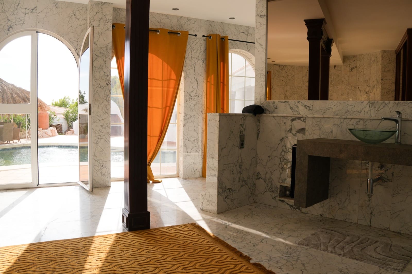 4 bedroom Villa for sale in Altea with pool garage - € 1,600,000 (Ref: 9329579)