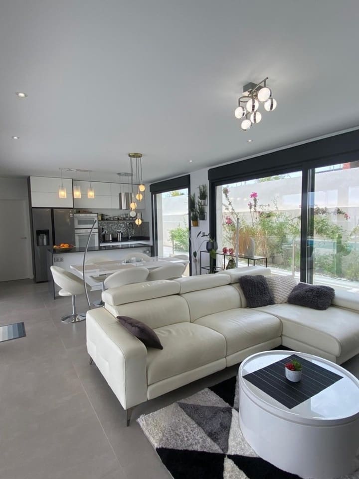 5 slaapkamer Villa te koop in Polop met zwembad - € 725.000 (Ref: 9360810)