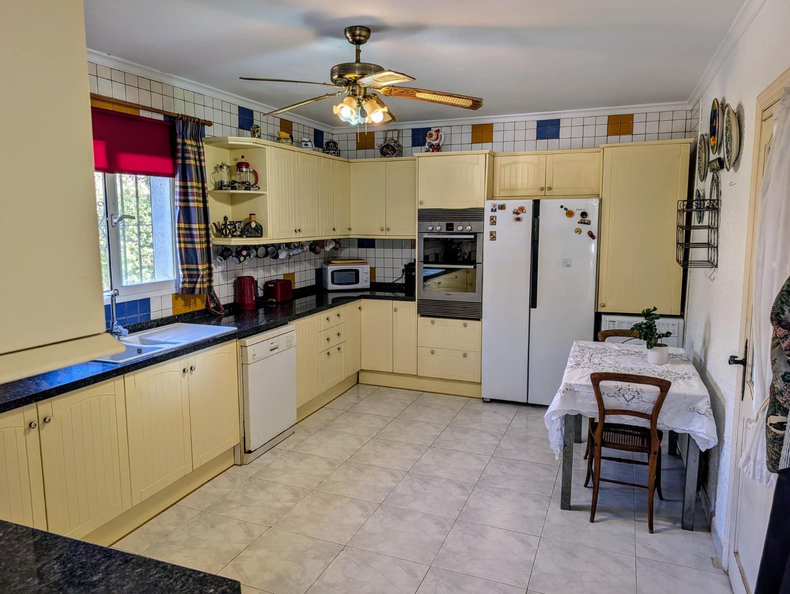 Chalet de 3 habitaciones en Benitachell / Benitatxell en venta - 550.000 € (Ref: 9379958)