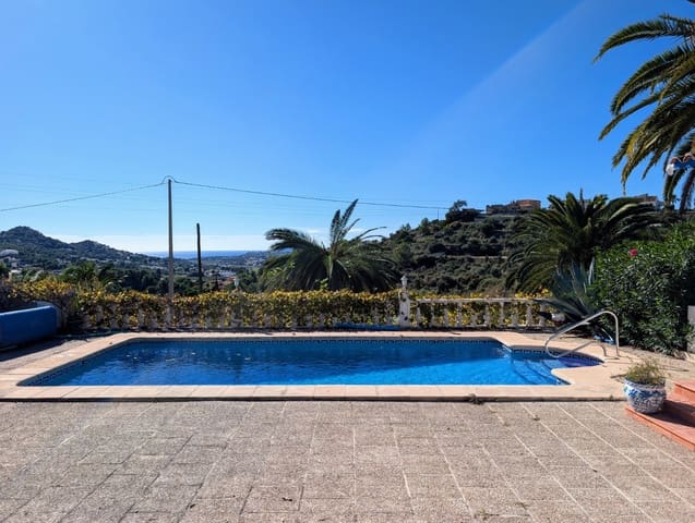 Chalet de 3 habitaciones en Benitachell / Benitatxell en venta - 550.000 € (Ref: 9379958)