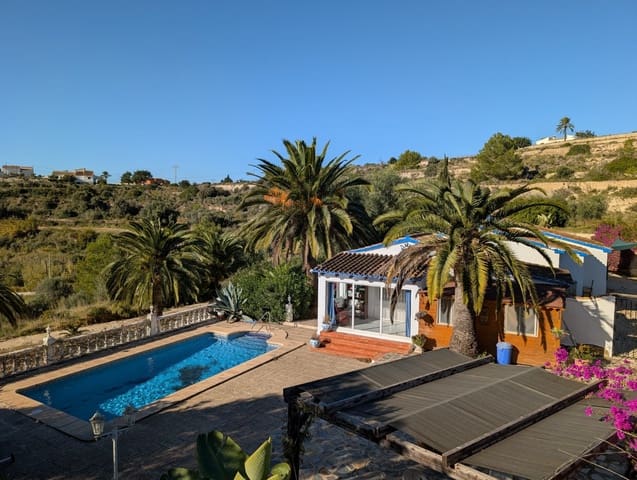 Chalet de 3 habitaciones en Benitachell / Benitatxell en venta - 550.000 € (Ref: 9379958)