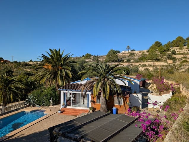 Chalet de 3 habitaciones en Benitachell / Benitatxell en venta - 550.000 € (Ref: 9379958)