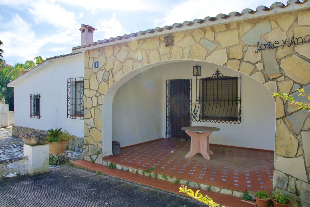 3 camera da letto Villa in vendita in Denia con garage - 339.000 € (Rif: 9384838)