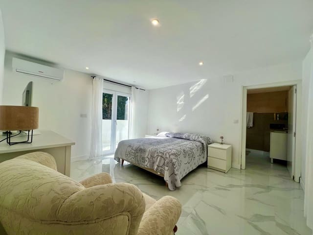 5 slaapkamer Villa te koop in Dénia met zwembad garage - € 850.000 (Ref: 9384839)