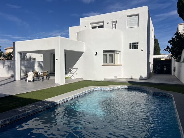 5 slaapkamer Villa te koop in Dénia met zwembad garage - € 850.000 (Ref: 9384839)