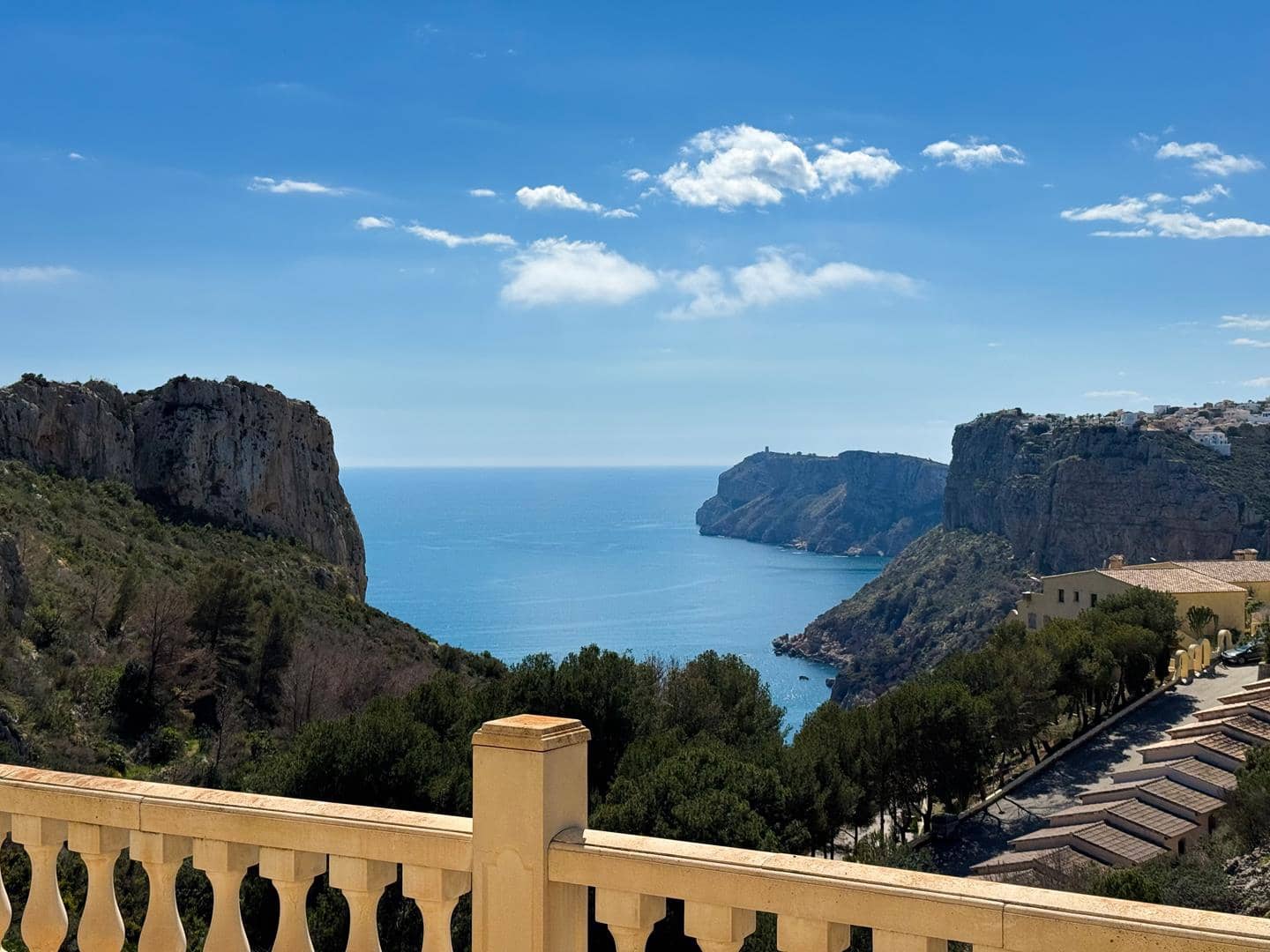 4 bedroom Villa for sale in Benitachell / Benitatxell with pool - € 495,000 (Ref: 9402604)