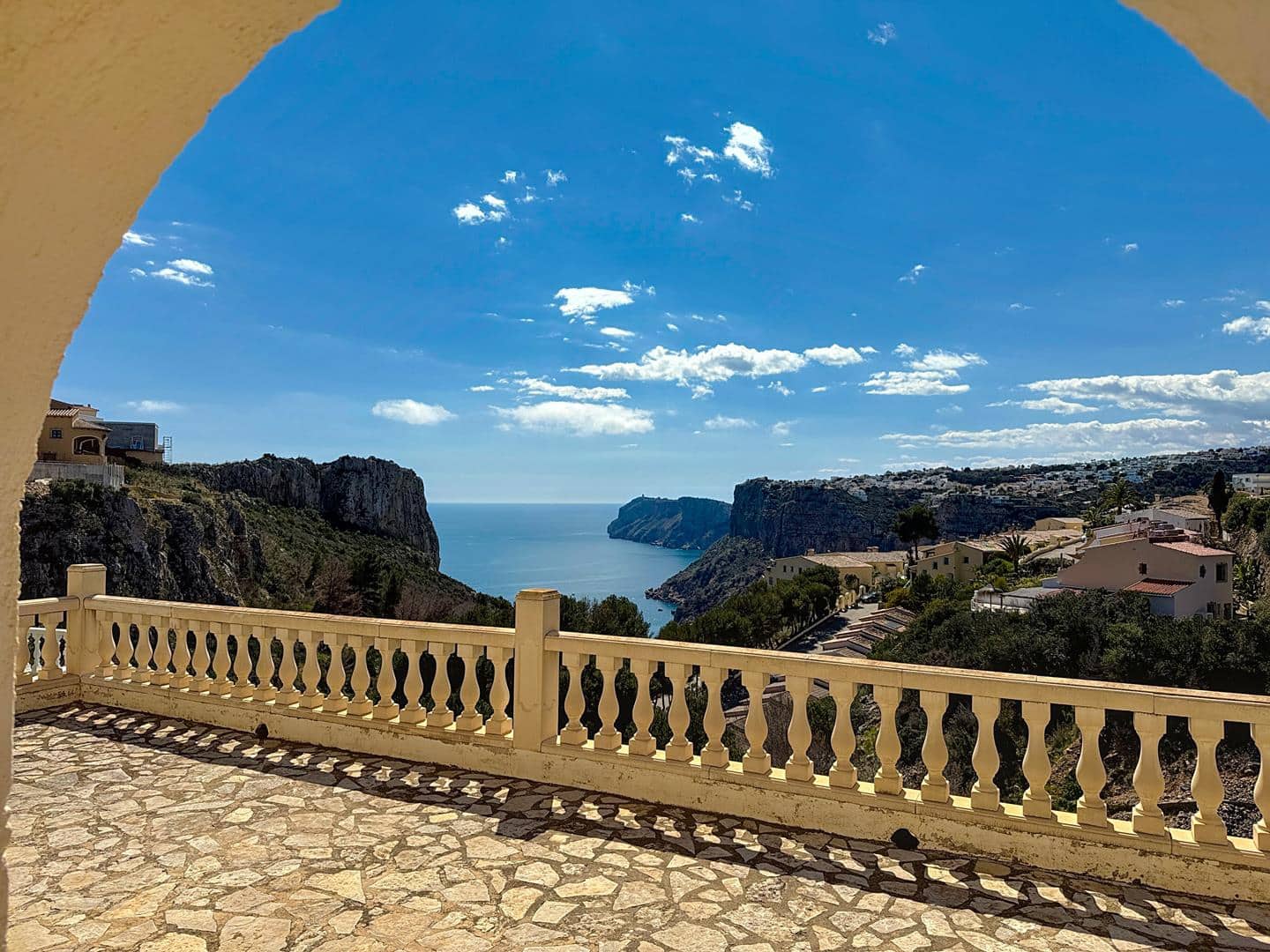 4 bedroom Villa for sale in Benitachell / Benitatxell with pool - € 495,000 (Ref: 9402604)