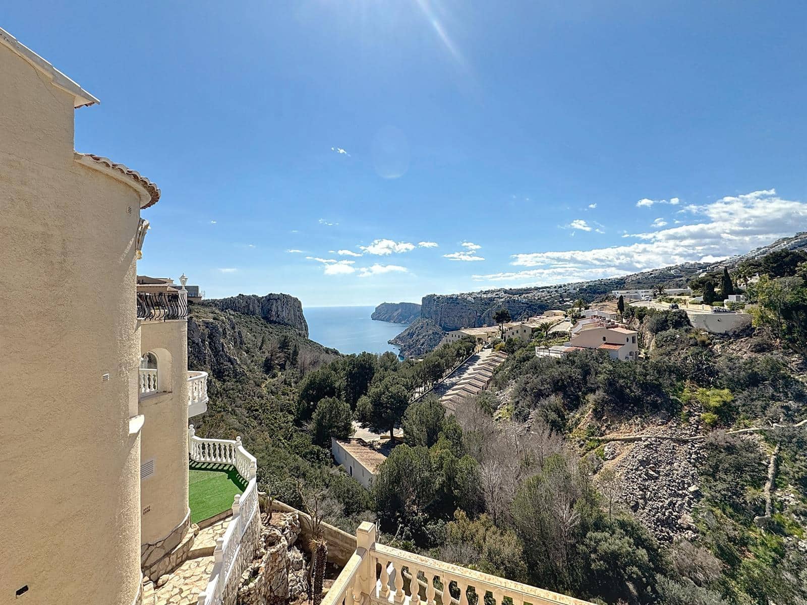 4 bedroom Villa for sale in Benitachell / Benitatxell with pool - € 495,000 (Ref: 9402604)