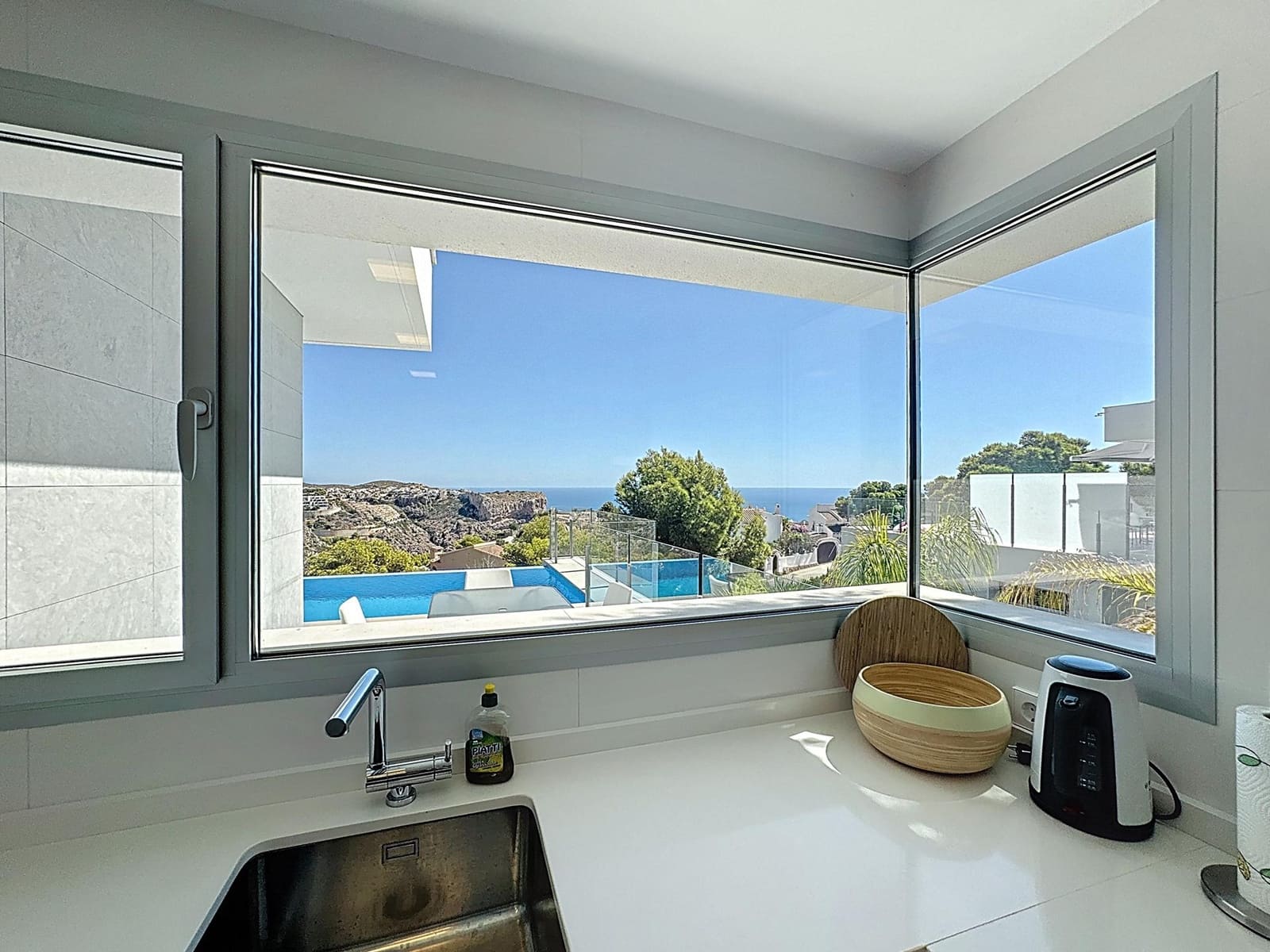 Chalet de 4 habitaciones en Benitachell / Benitatxell en venta con piscina - 1.395.000 € (Ref: 9402611)