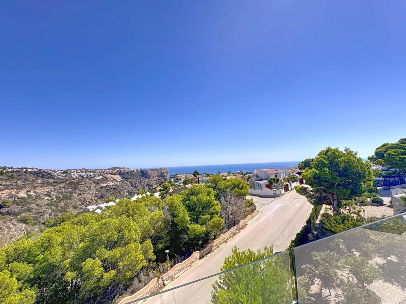 Chalet de 4 habitaciones en Benitachell / Benitatxell en venta con piscina - 1.395.000 € (Ref: 9402611)