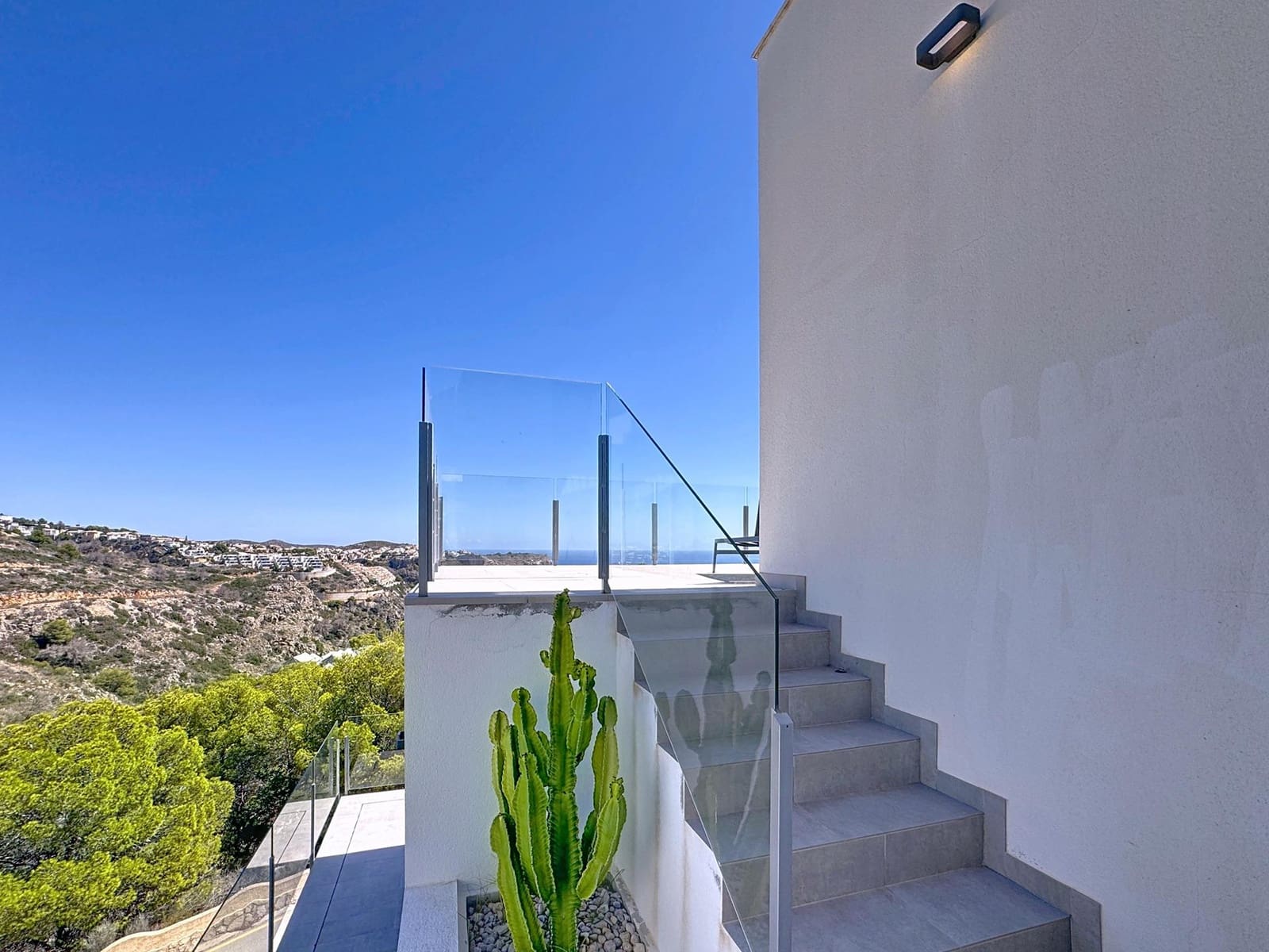 Chalet de 4 habitaciones en Benitachell / Benitatxell en venta con piscina - 1.395.000 € (Ref: 9402611)