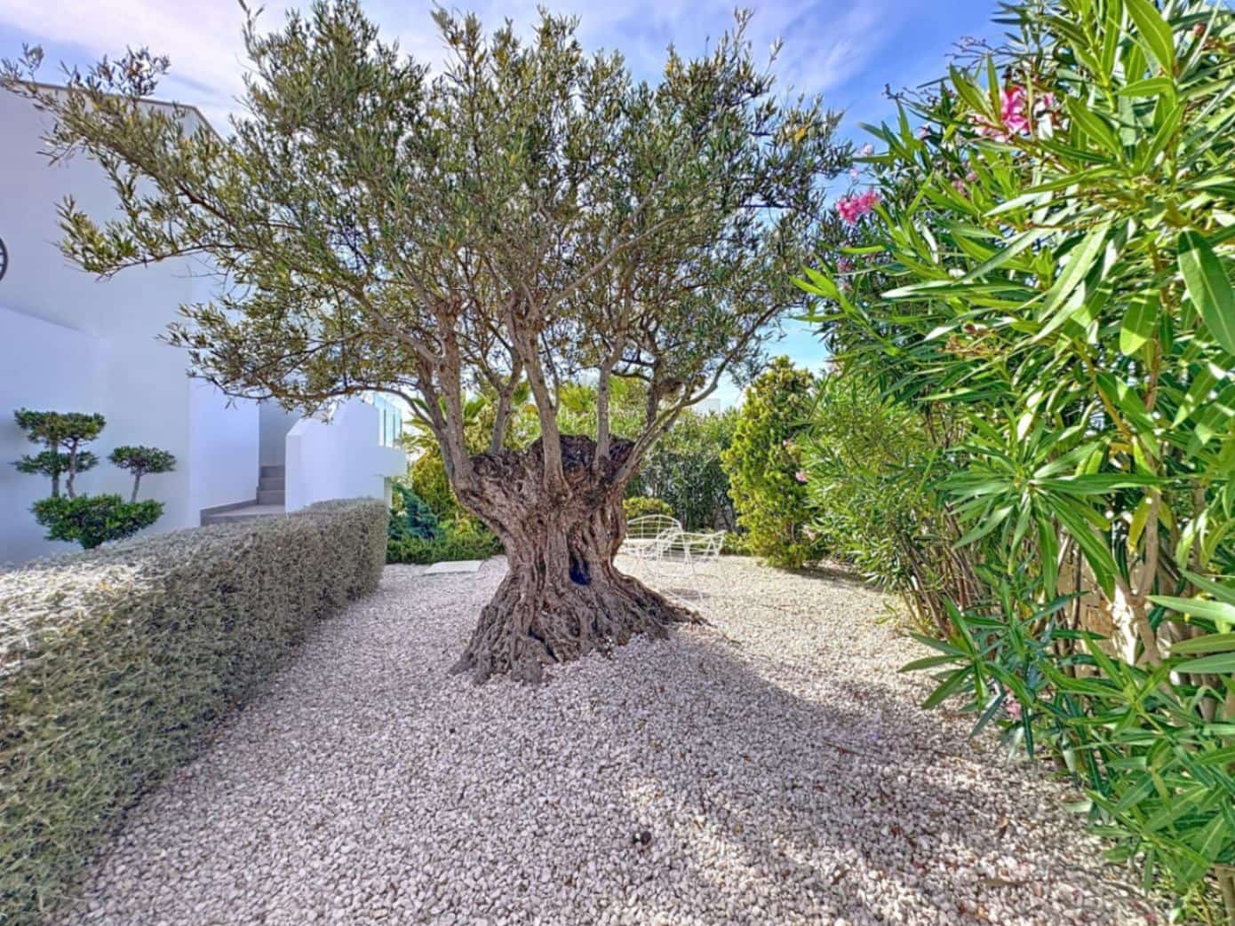 3 bedroom Villa for sale in Benitachell / Benitatxell with pool - € 1,350,000 (Ref: 9402612)