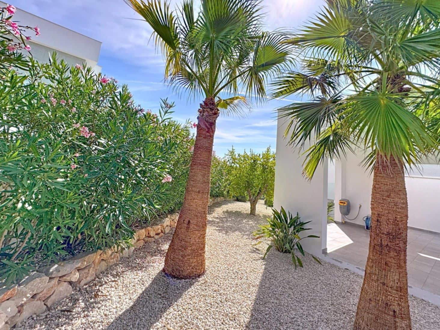 3 bedroom Villa for sale in Benitachell / Benitatxell with pool - € 1,350,000 (Ref: 9402612)