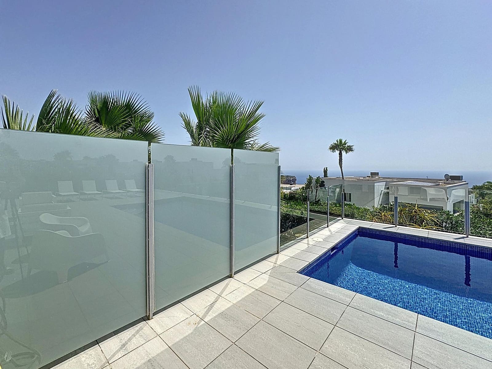 Chalet de 4 habitaciones en Benitachell / Benitatxell en venta con piscina - 1.125.000 € (Ref: 9402615)