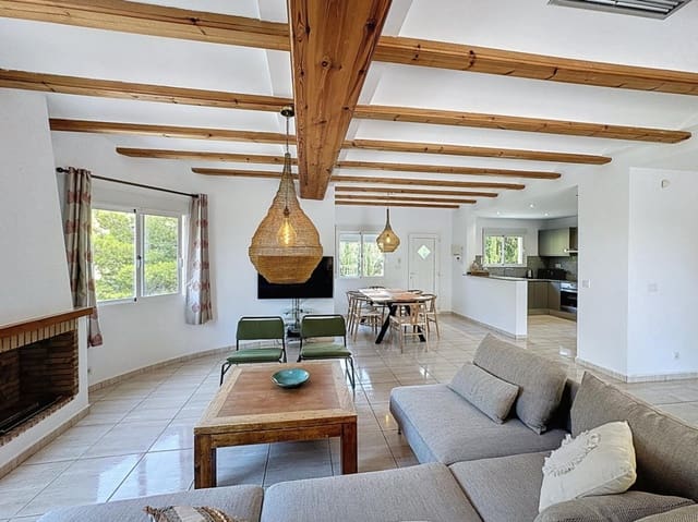 5 chambre Villa/Maison à vendre à Benitachell / Benitatxell avec piscine - 725 000 € (Ref: 9402616)