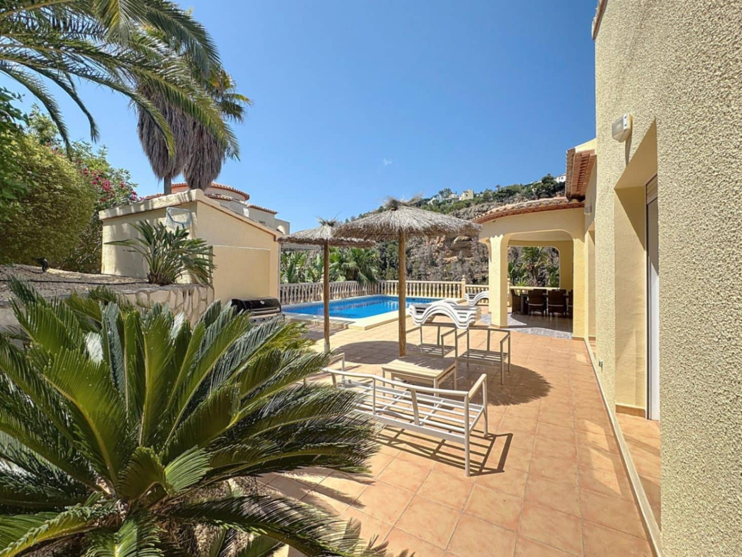 5 chambre Villa/Maison à vendre à Benitachell / Benitatxell avec piscine - 725 000 € (Ref: 9402616)