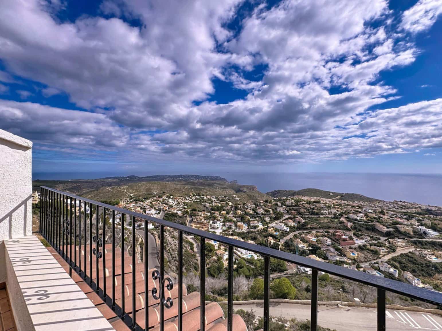 3 sovrum Lägenhet till salu i Benitachell / Benitatxell med pool - 380 000 € (Ref: 9402618)