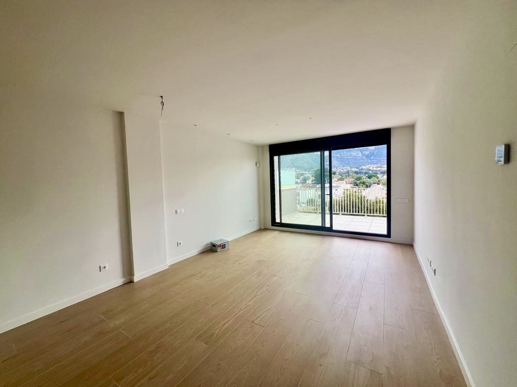 3 soveværelse Lejlighed til salg i Denia med swimmingpool garage - € 650.000 (Ref: 9404704)