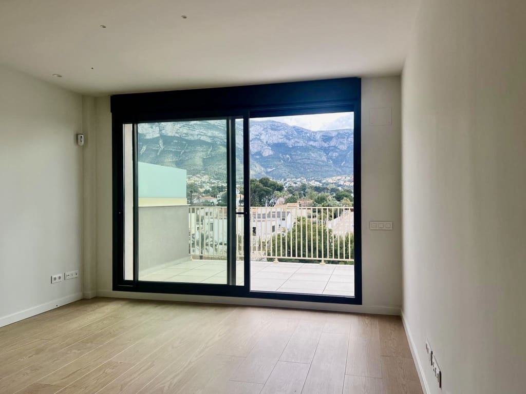 3 soveværelse Lejlighed til salg i Denia med swimmingpool garage - € 650.000 (Ref: 9404704)