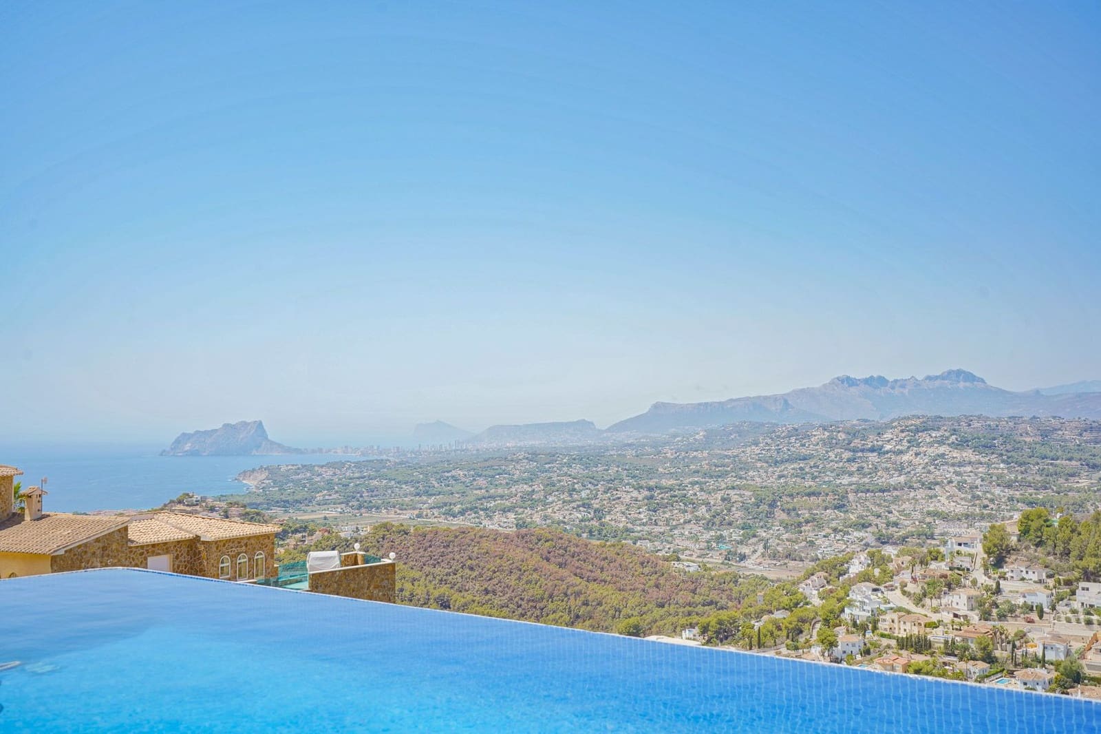 2 bedroom Villa for sale in Benitachell / Benitatxell with pool - € 875,000 (Ref: 9409404)