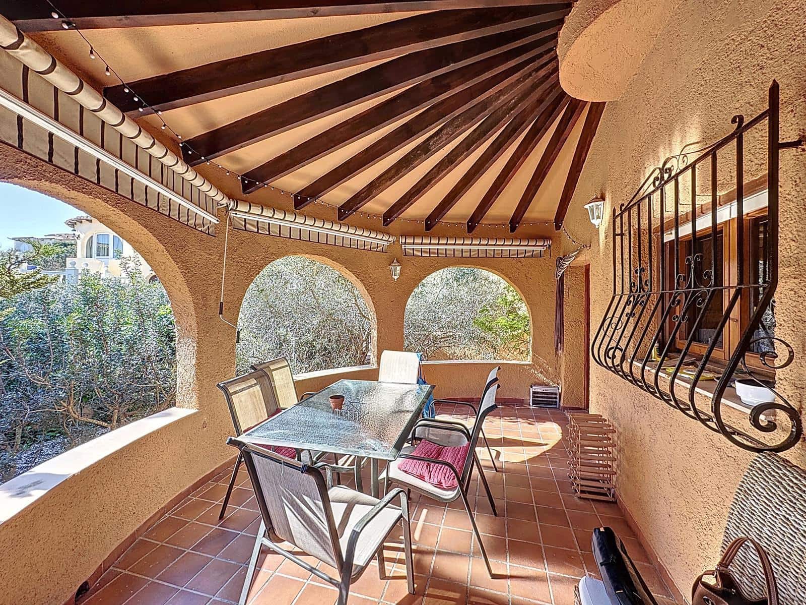 4 bedroom Villa for sale in Benitachell / Benitatxell with pool - € 619,000 (Ref: 9410251)