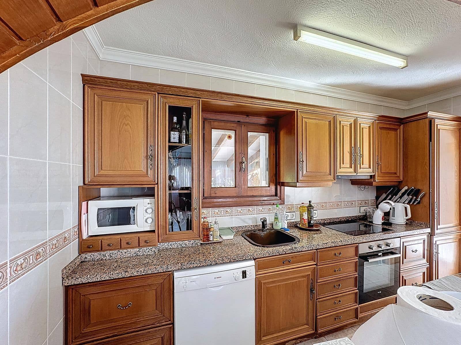 Chalet de 3 habitaciones en Benitachell / Benitatxell en venta con piscina - 680.000 € (Ref: 9417786)