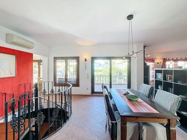 2 soveværelse Villa til salg i Benitachell / Benitatxell med swimmingpool - € 550.000 (Ref: 9417787)