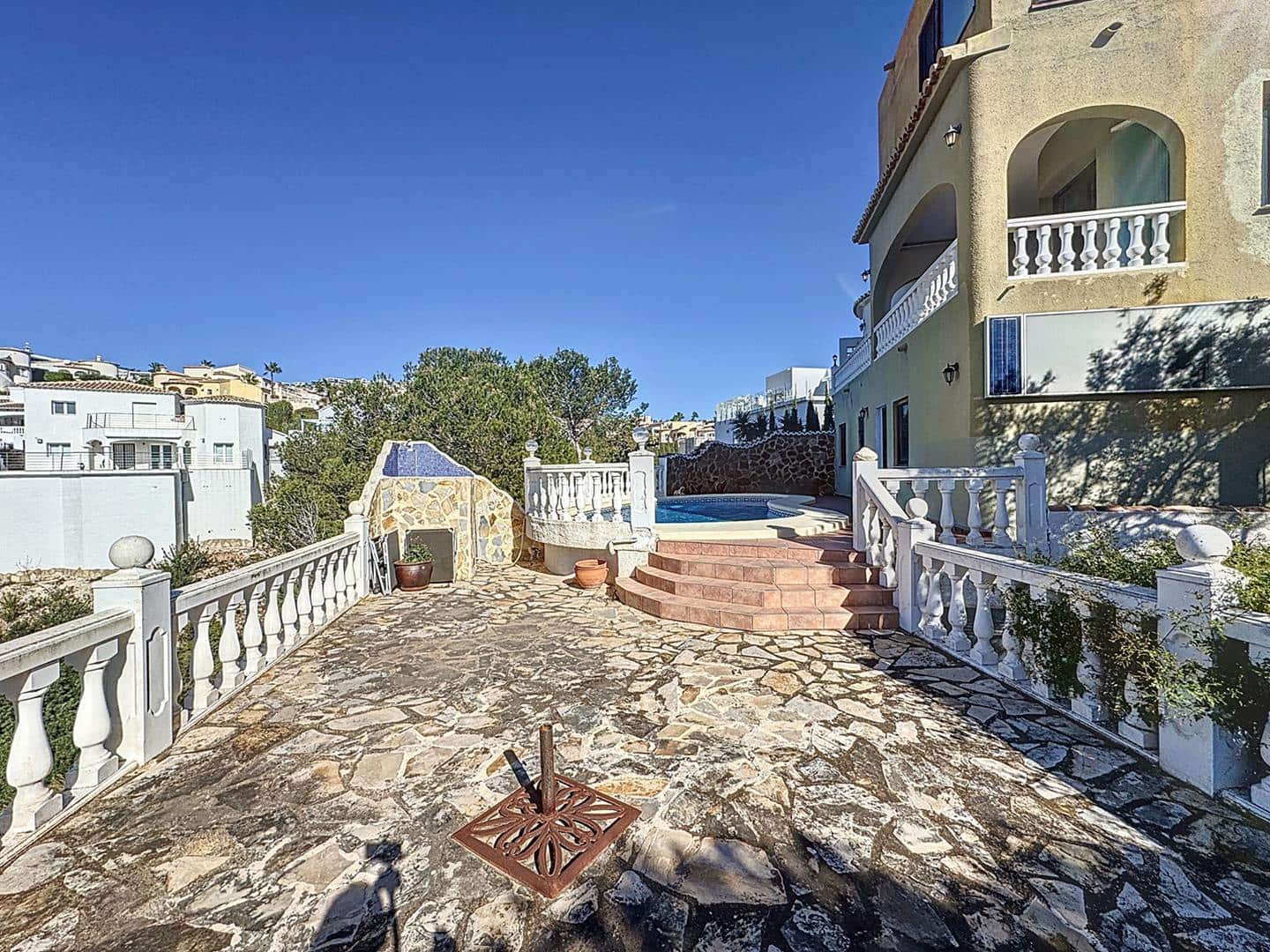 2 soveværelse Villa til salg i Benitachell / Benitatxell med swimmingpool - € 550.000 (Ref: 9417787)