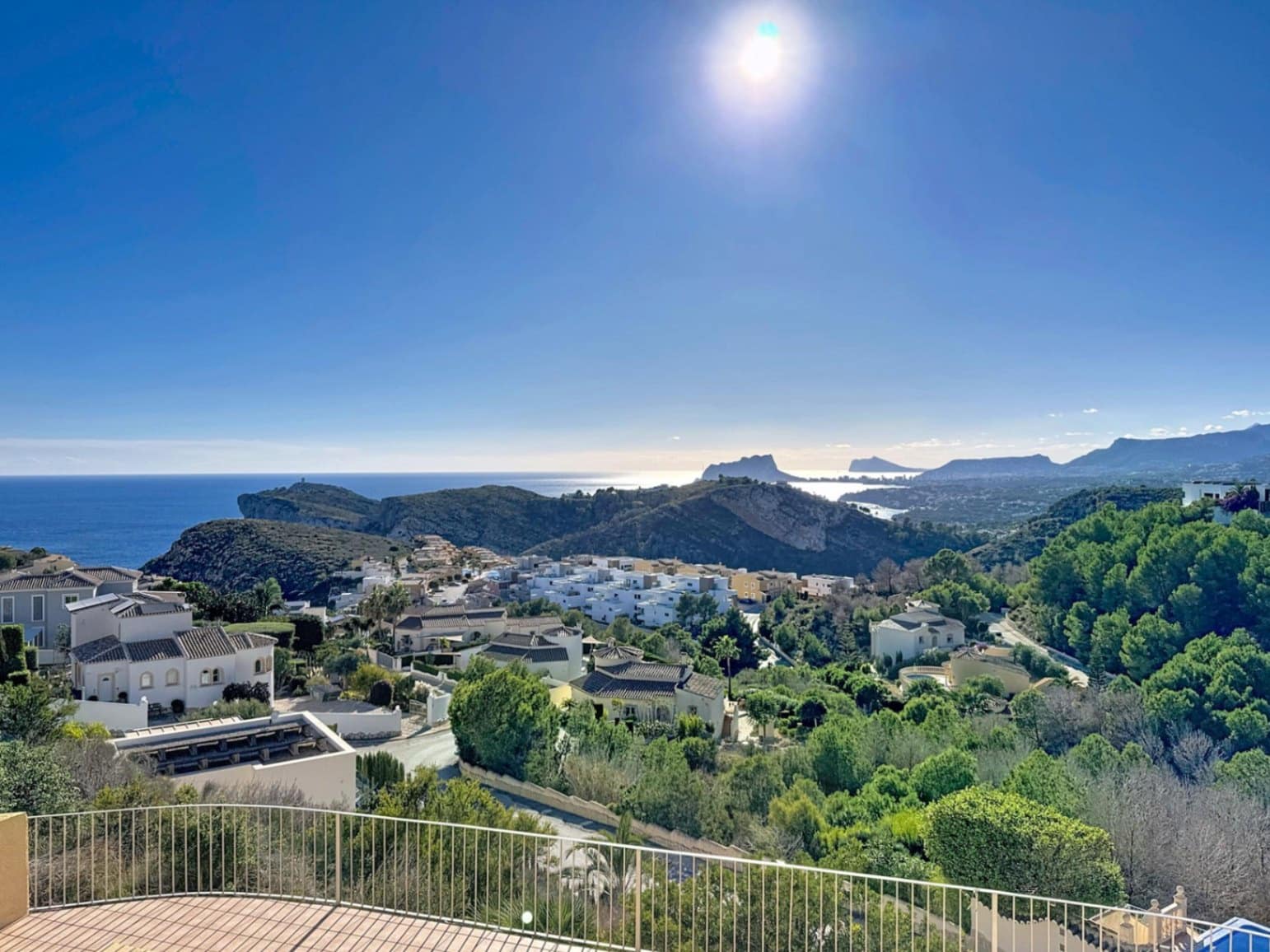 3 bedroom Villa for sale in Benitachell / Benitatxell with pool - € 695,000 (Ref: 9428994)