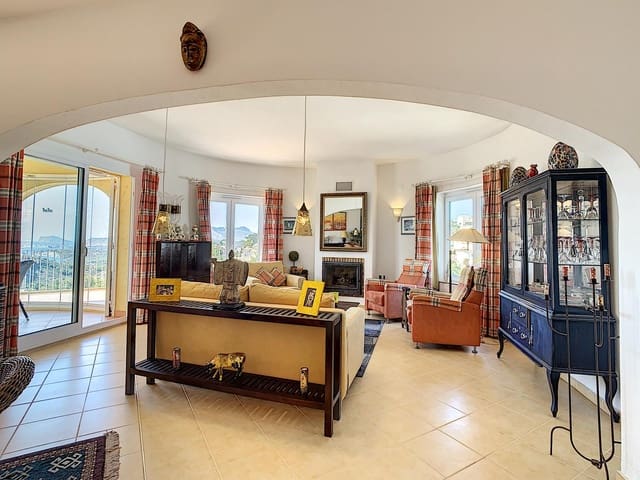 3 slaapkamer Villa te koop in Benitachell / Benitatxell met zwembad - € 695.000 (Ref: 9428994)