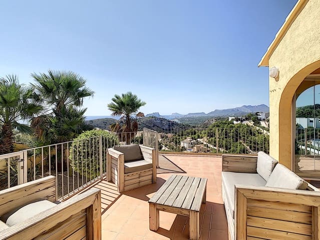 3 slaapkamer Villa te koop in Benitachell / Benitatxell met zwembad - € 695.000 (Ref: 9428994)