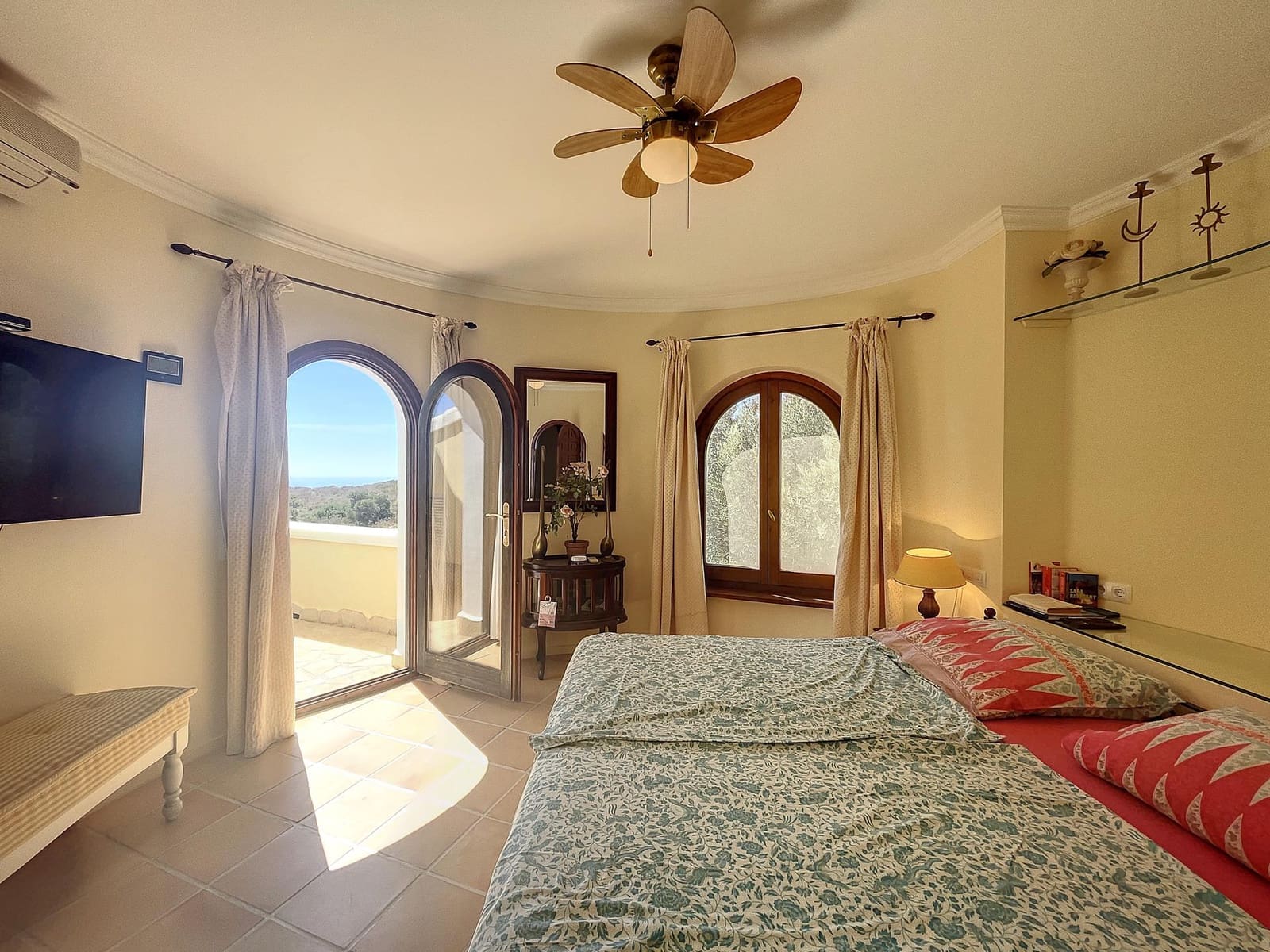 4 bedroom Villa for sale in Benitachell / Benitatxell with pool - € 1,545,000 (Ref: 9432739)