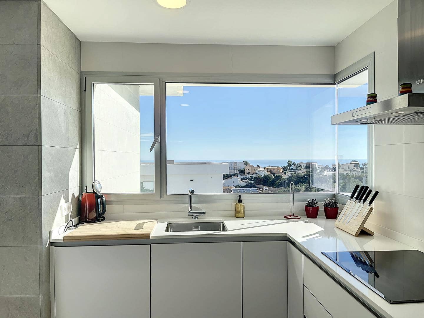 4 bedroom Villa for sale in Benitachell / Benitatxell with pool - € 1,295,000 (Ref: 9432740)