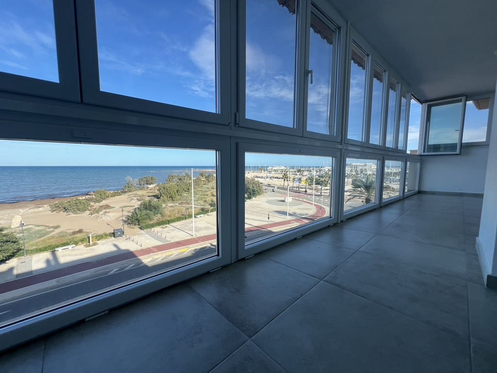 4 soveværelse Lejlighed til salg i Denia med swimmingpool garage - € 875.000 (Ref: 9438953)